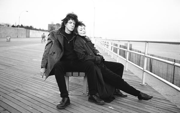 Lou-Reed-and-Laurie-Anderson-Coney-Island-New-York